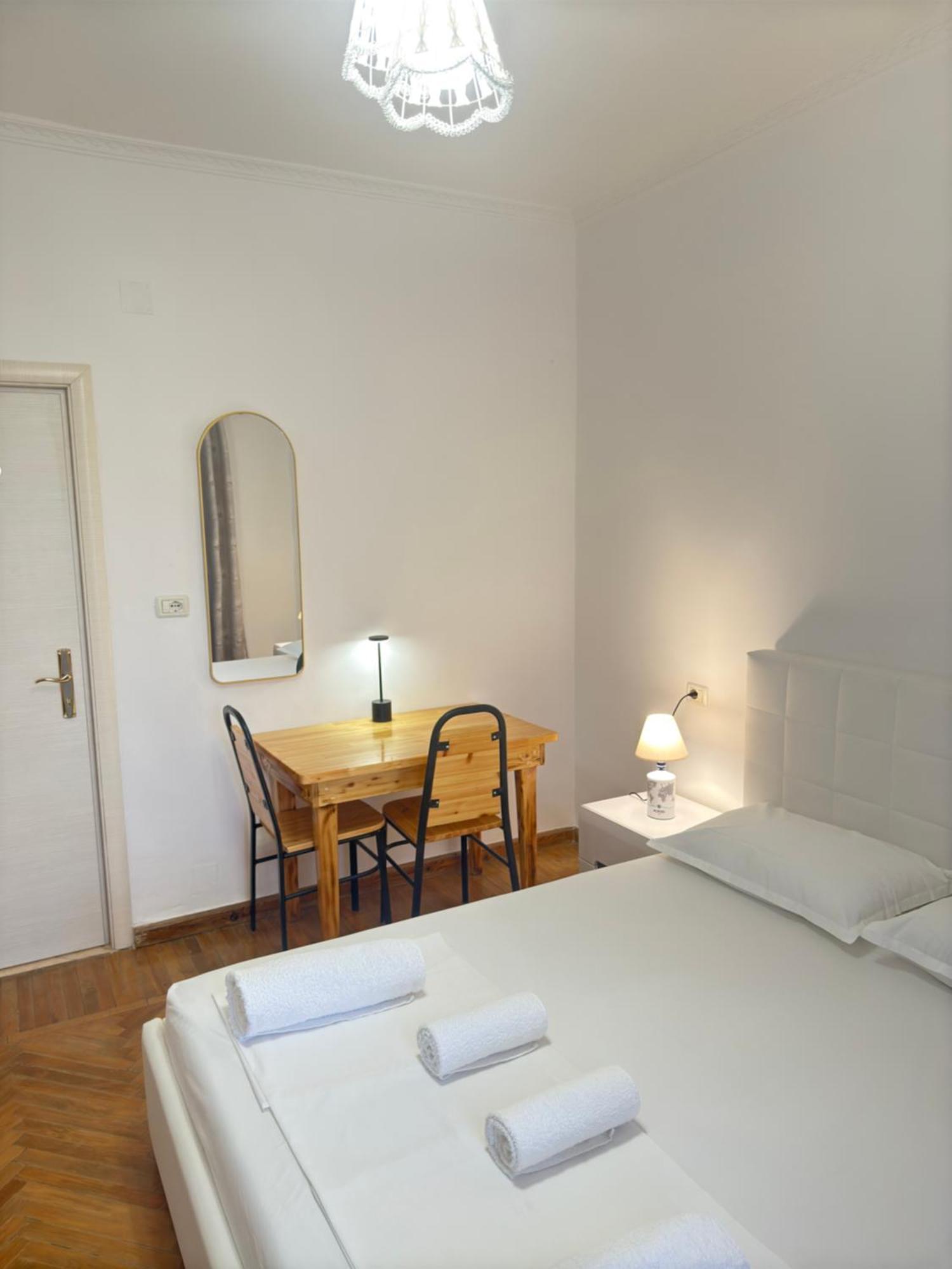 Hanna Guest House Permet Luaran gambar