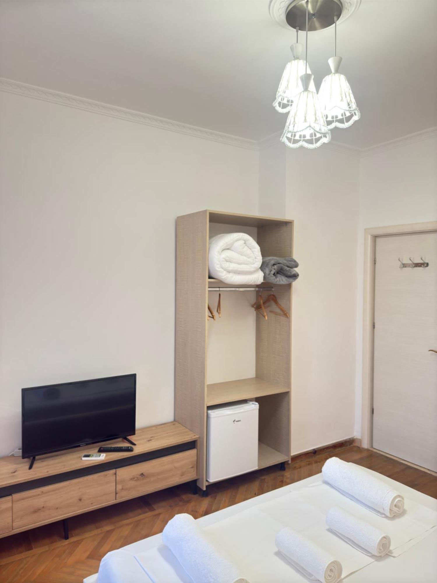 Hanna Guest House Permet Luaran gambar